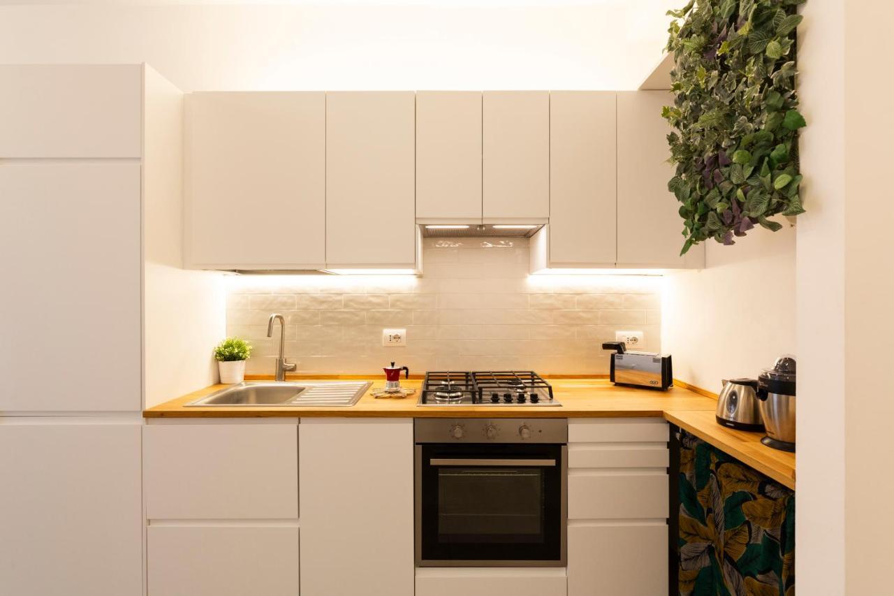 Brenta Floor - Mm3 Yellow Line Milaan