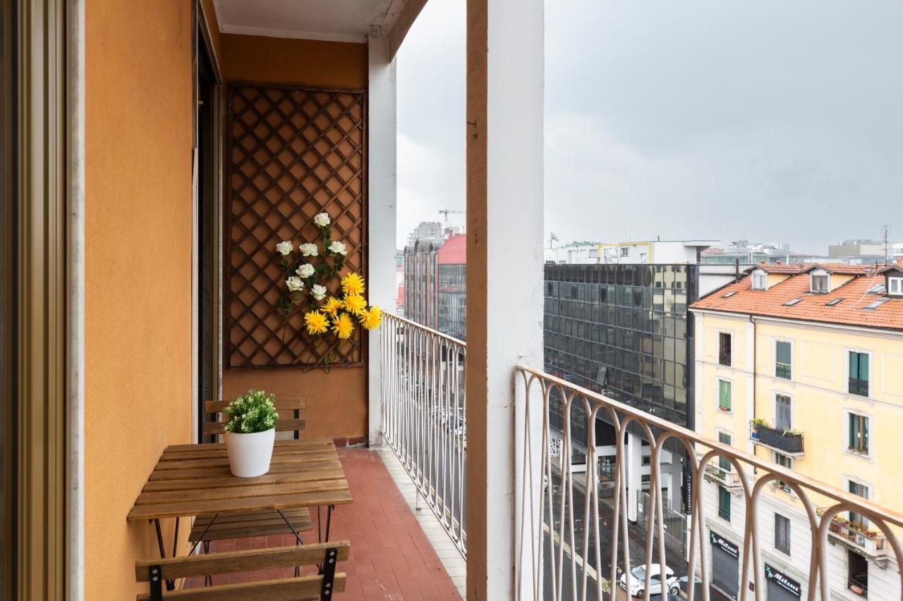 Brenta Floor - Mm3 Yellow Line Milaan